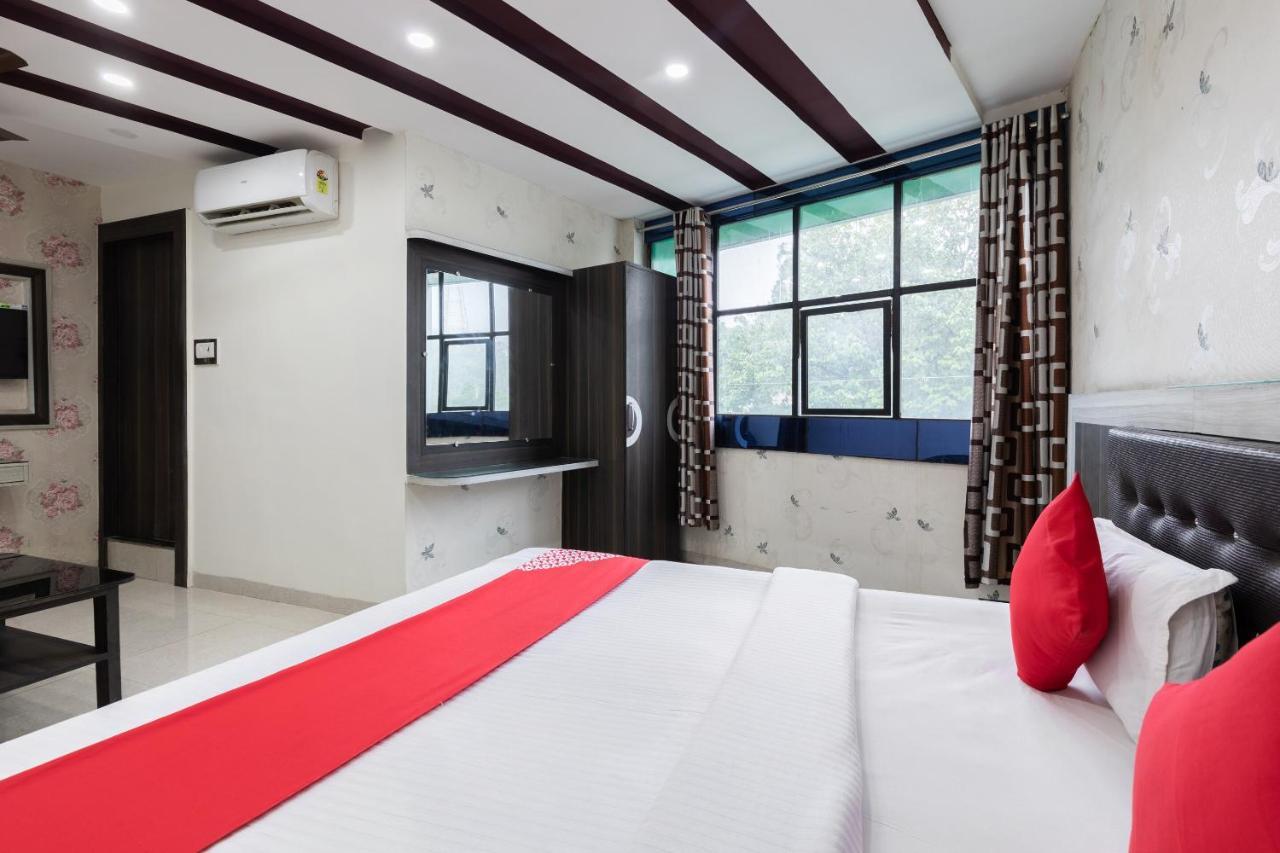 Oyo 45301 Hotel Om Palace Sagar  Bagian luar foto