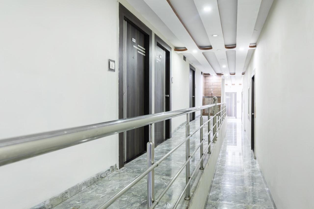 Oyo 45301 Hotel Om Palace Sagar  Bagian luar foto