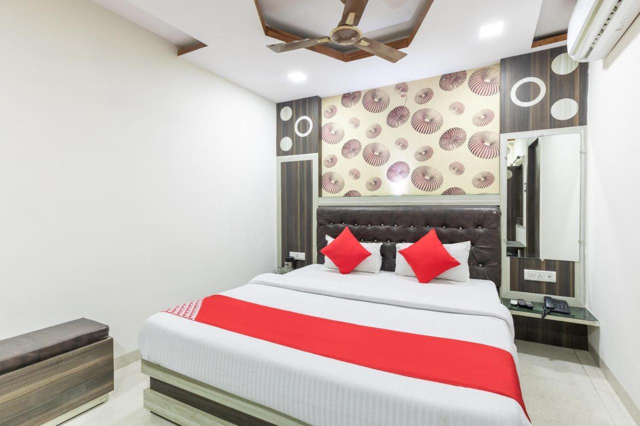Oyo 45301 Hotel Om Palace Sagar  Bagian luar foto