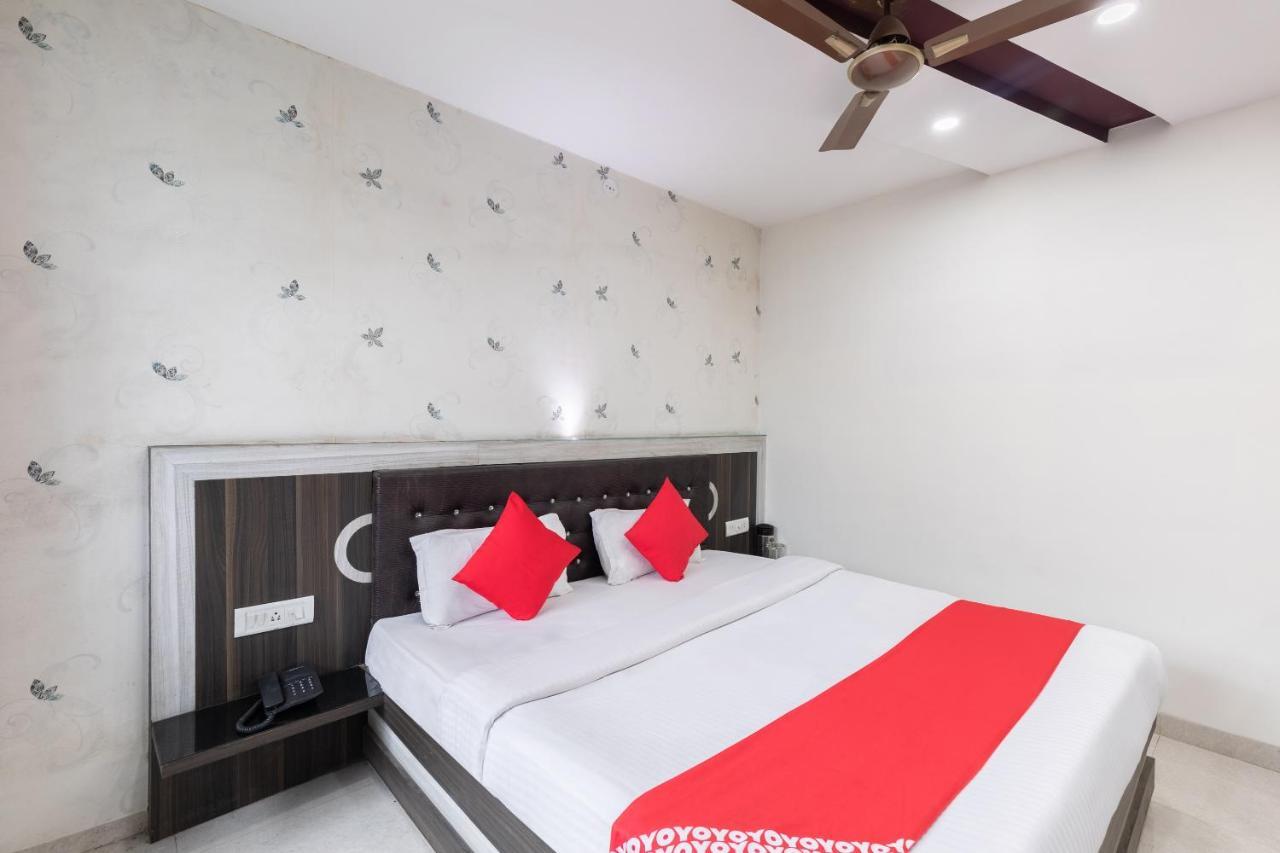 Oyo 45301 Hotel Om Palace Sagar  Bagian luar foto